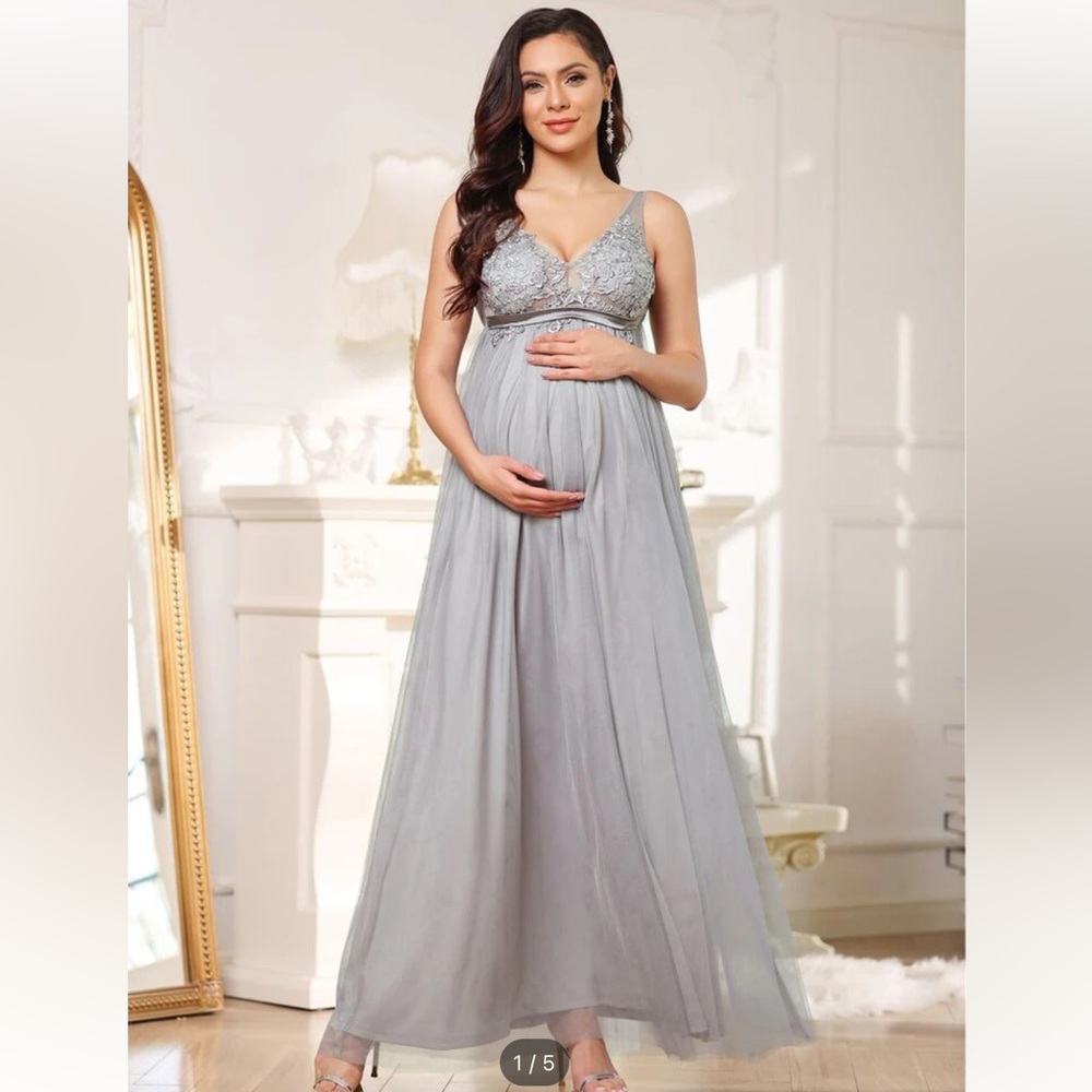 Maternity dress ✨